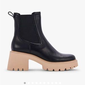 Dolce Vita Women’s Hawk H2O Lug Chelsea Boots. New Size 6